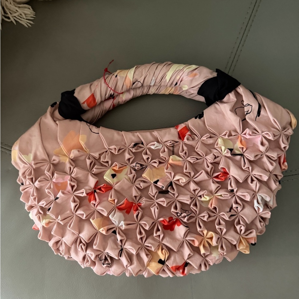 NWOT Merlette Chic Ruffled Pink Bag - Picture 2 of 4